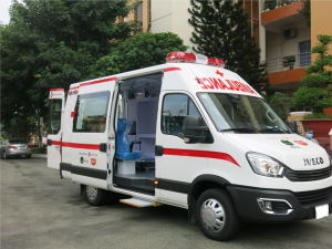 Iveco Daily cứu thương: giá xe cùng trang thiết bị y tế