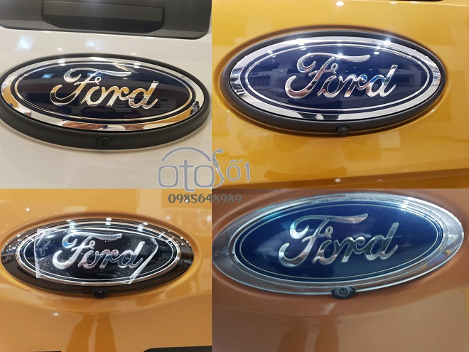 Logo tích hợp Camera lùi Ford Ranger