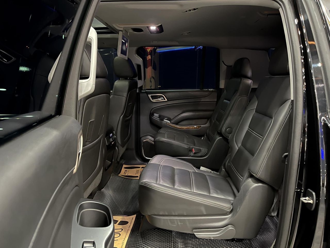 'Khủng Long' GMC Yunkon Denali XL 2015 lên sàn xe cũ với giá chỉ 3,6 tỷ đồng
