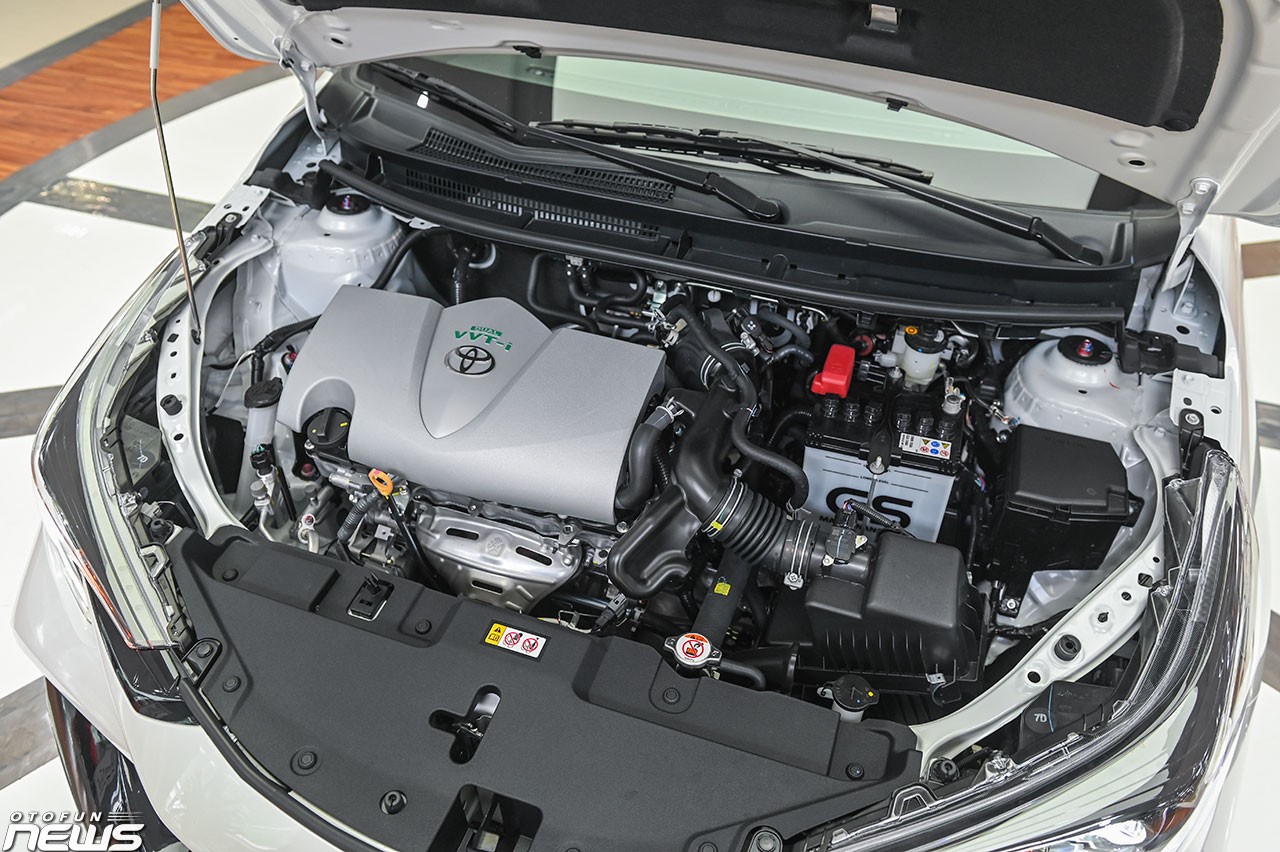 Cận cảnh Toyota Vios G 2023: Thêm tính năng an toàn hiện đại và lẫy chuyển số