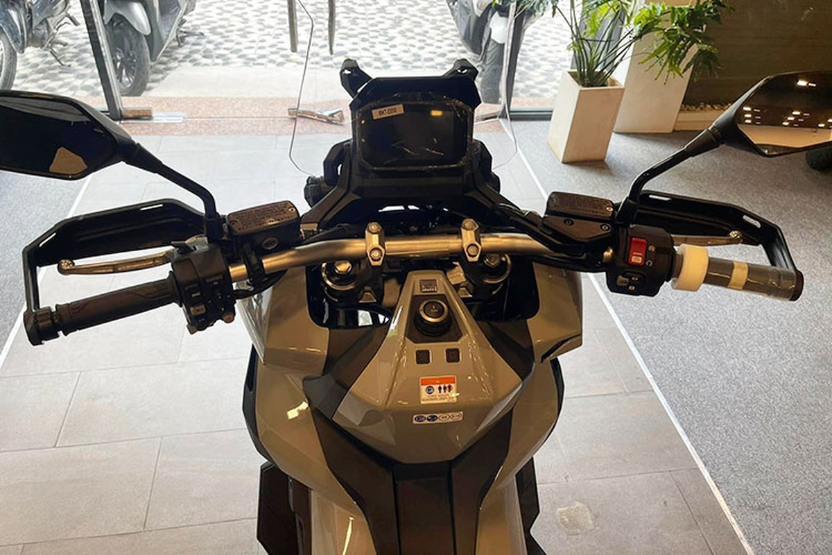 Xe tay ga địa hình Honda X-ADV 750 2023 về Việt Nam