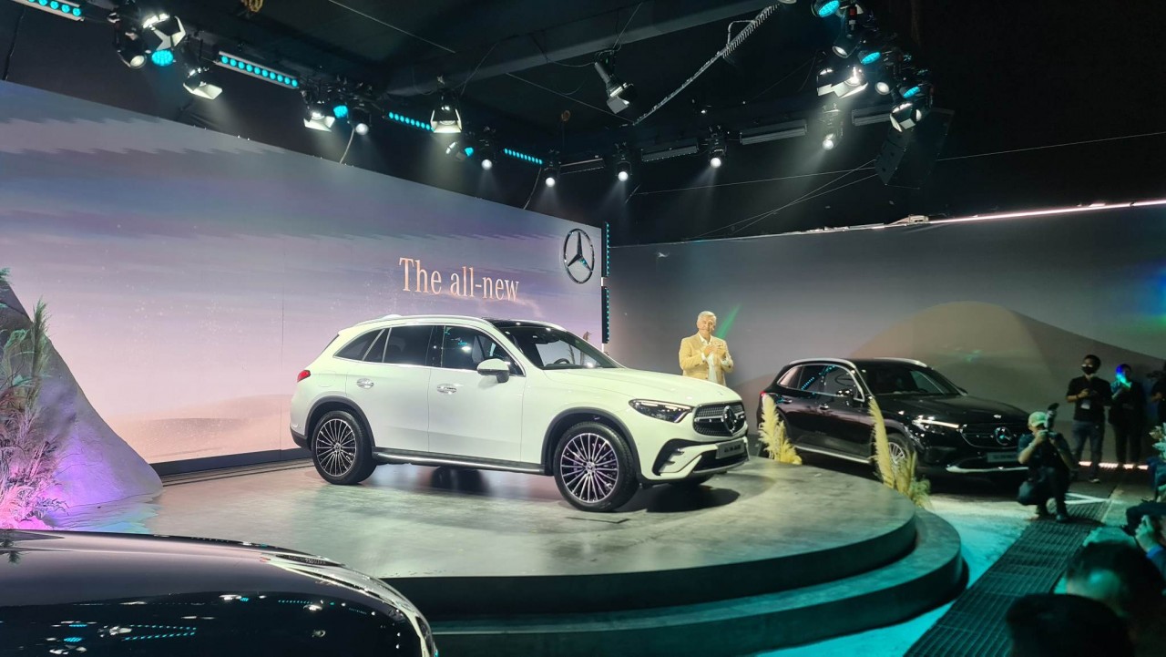Mercedes-Benz GLC thế hệ mới ra mắt, thêm công nghệ giá tăng 160 triệu đồng