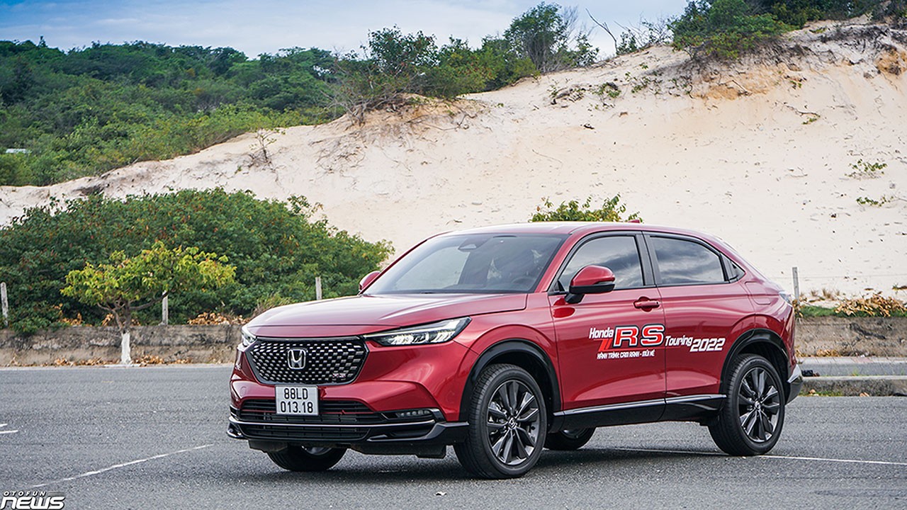 Honda HRV thế hệ mới và Toyota Corolla Cross 2022 Ai hơn ai