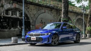 BMW 330i M-Sport lái hay nhất phân khúc nhưng thiếu tính năng hỗ trợ lái