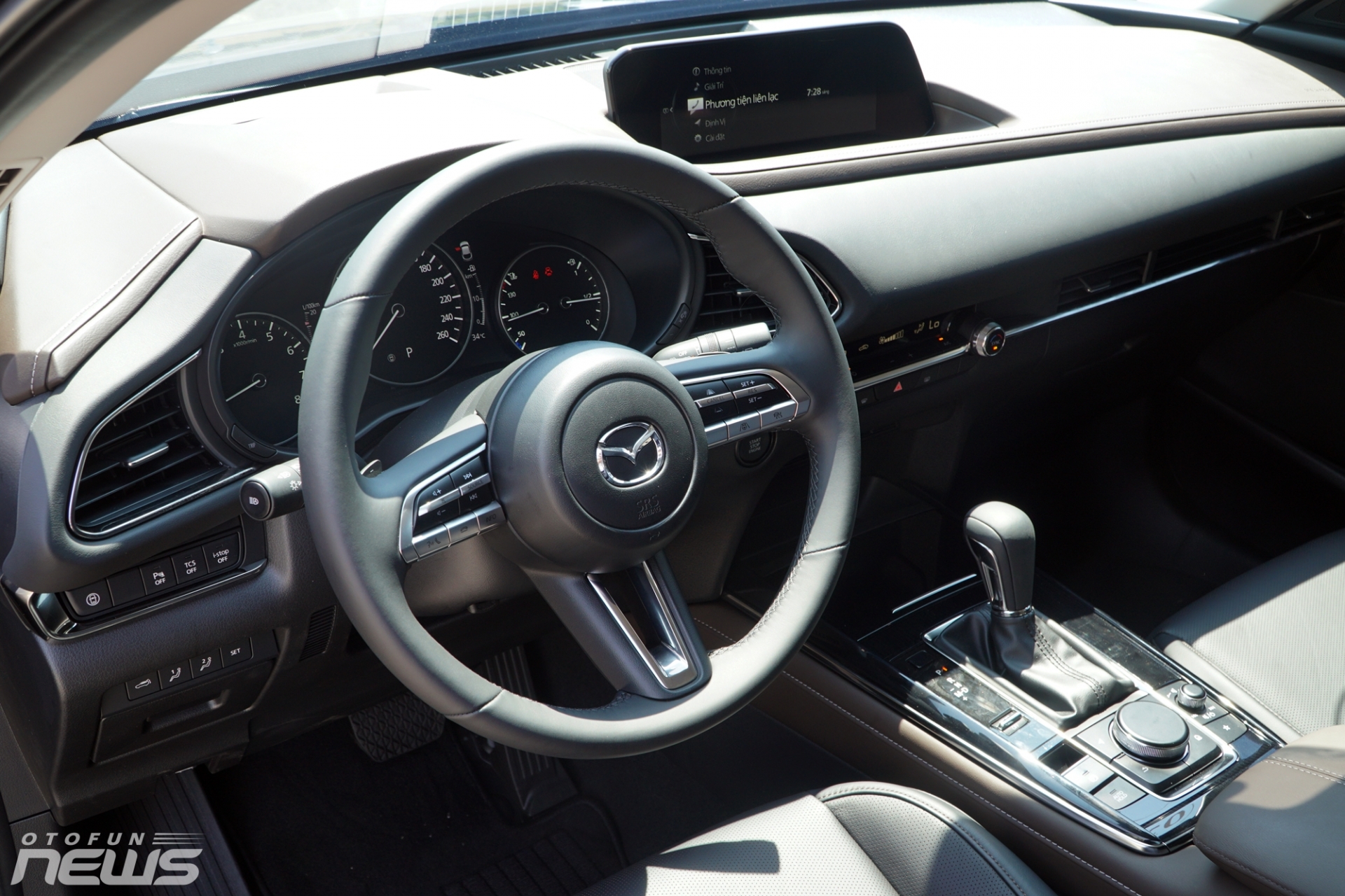 Thử khả năng vận hành Mazda CX-30 2021