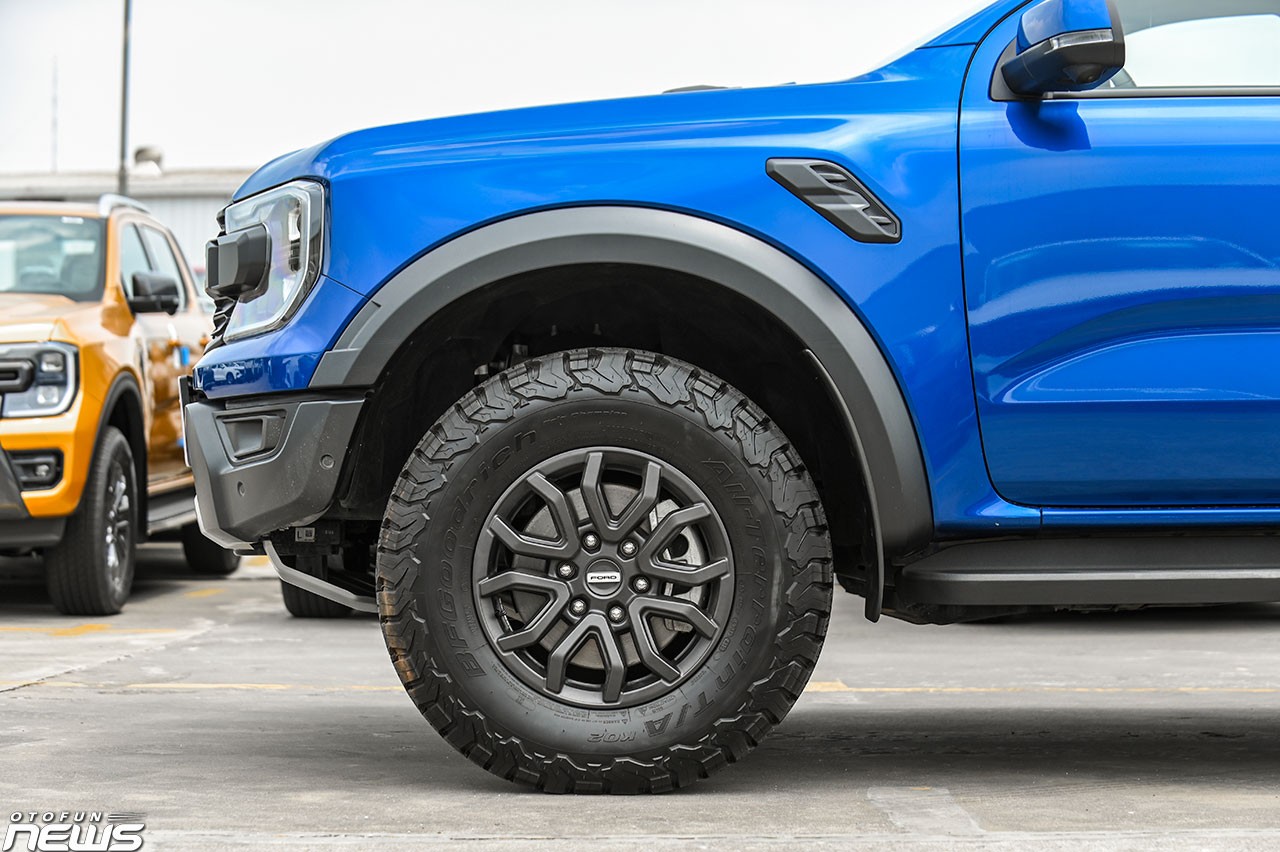 Hình chi tiết Ford Ranger Raptor giá gần 1,3 tỷ đồng