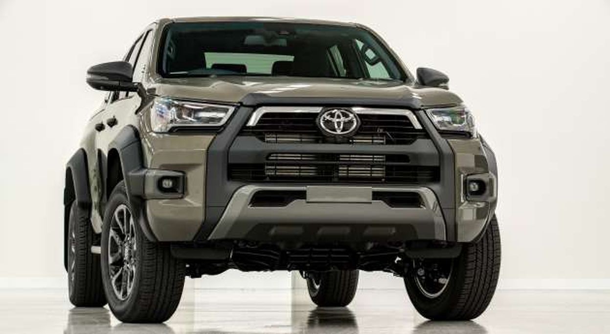 Toyota Hilux 2024 được bổ sung thêm công nghệ mild-hybrid